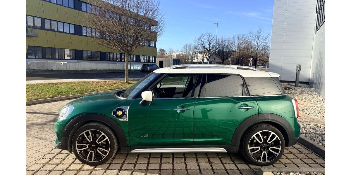 Mini Countryman SE (Cooper) 38.448 km 23.999 &euro; Raubling 83064