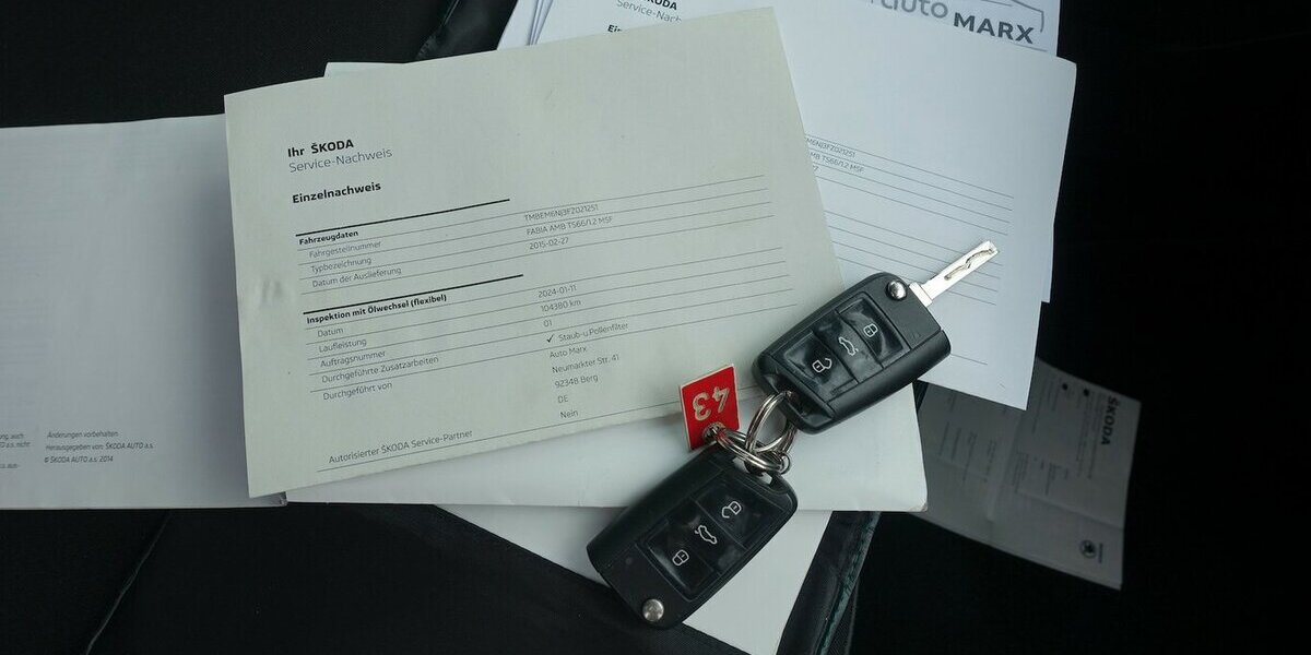 Skoda Fabia Ambition Klimatronik PDC Sitzheizung 120.800 km 6.950 &euro; Neumarkt/OPf 92318