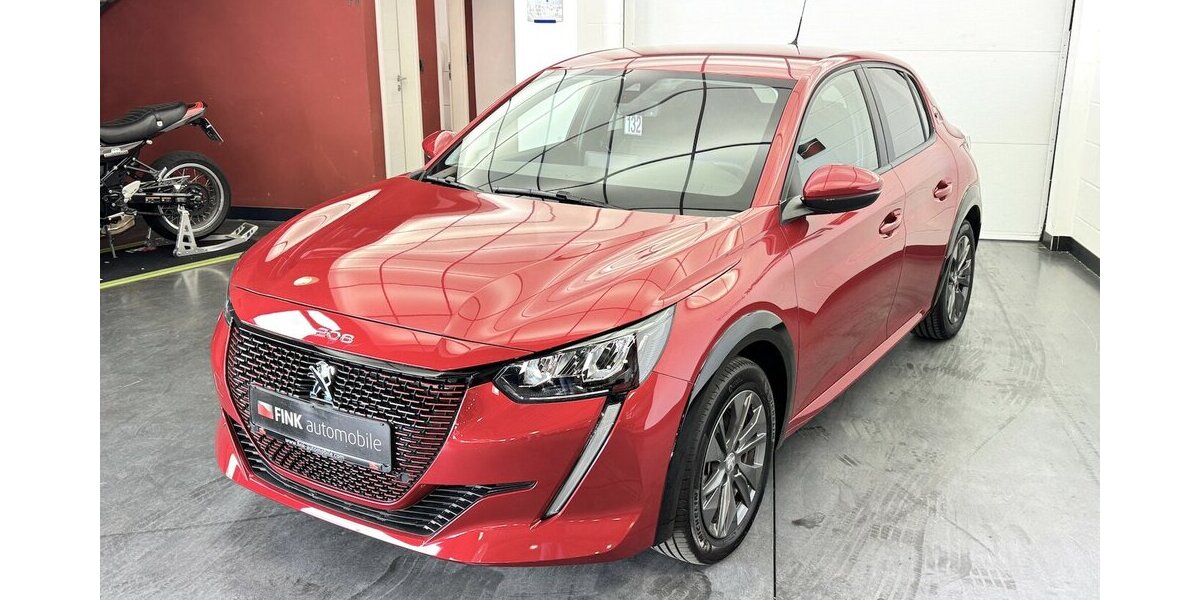 Peugeot 208 e- 136 Active Pack 1.Hand Carplay Sitzhzg 35.300 km 14.870 &euro; Lich 35423