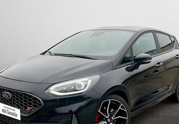 Ford Fiesta 30.058 km 22.999 &euro; Köln 50829