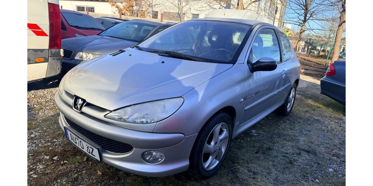 Peugeot 206 182.000 km 1.690 &euro; Fürstenfeldbruck 82256