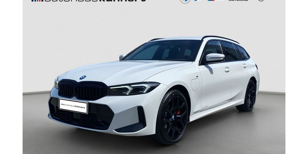 BMW 330 2.026 km 65.800 &euro; Zwickau 08060