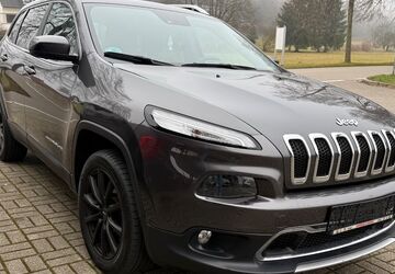 Jeep Cherokee 138.000 km 13.200 &euro; Ringsheim 77975