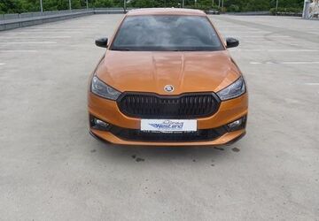 Skoda Fabia 7.000 km 23.400 &euro; München 80686