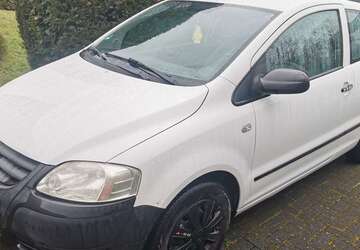 VW Fox 245.000 km 850 &euro; Wesel a Rhein 46485