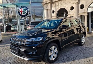 Jeep Compass 7.600 km 26.990 &euro; München 81827