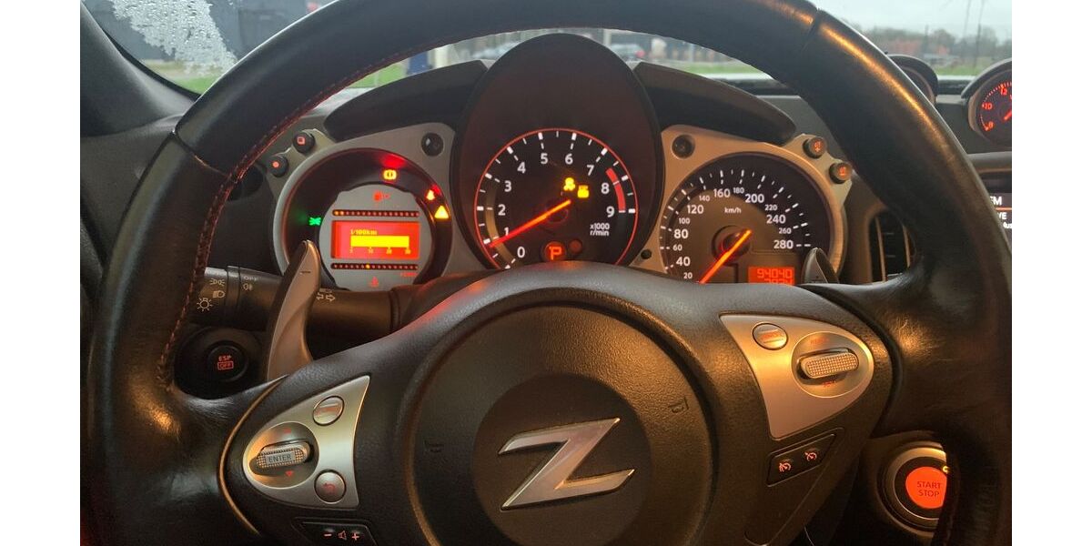 Nissan 370Z 97.397 km 12.000 &euro; Borken 46325