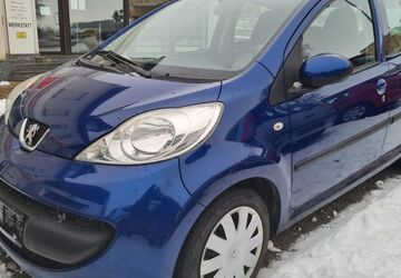 Peugeot 107 133.000 km 2.499 &euro; Hettstedt 06333
