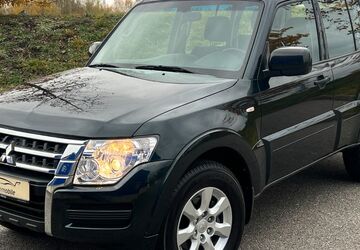 Mitsubishi Pajero 34.234 km 35.990 &euro; München 81243