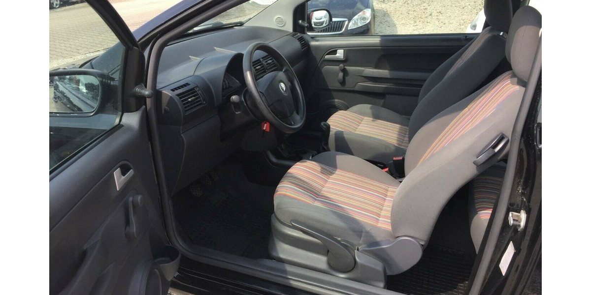 VW Fox Breitreifen auf 17 Zoll Alu! Tüv 06/27! 150.000 km 2.999 &euro; Himmelkron 95502