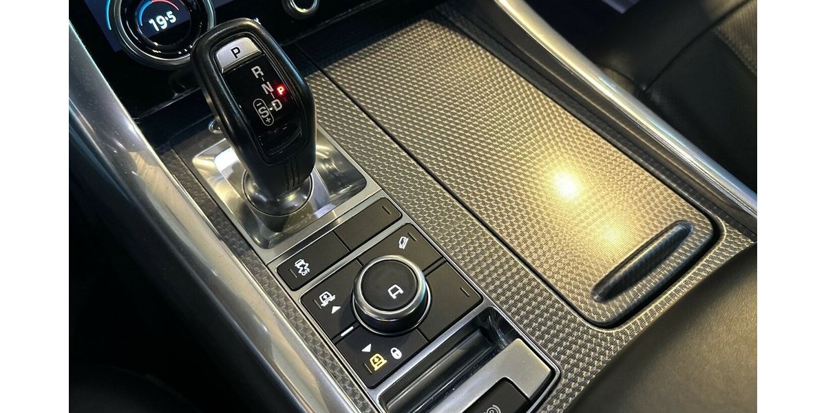 Land Rover Range Rover Sport 3.0 SDV6 HSE Dynamic |PANO|SPUR| 229.907 km 27.999 &euro; Mainz-Kostheim 55246