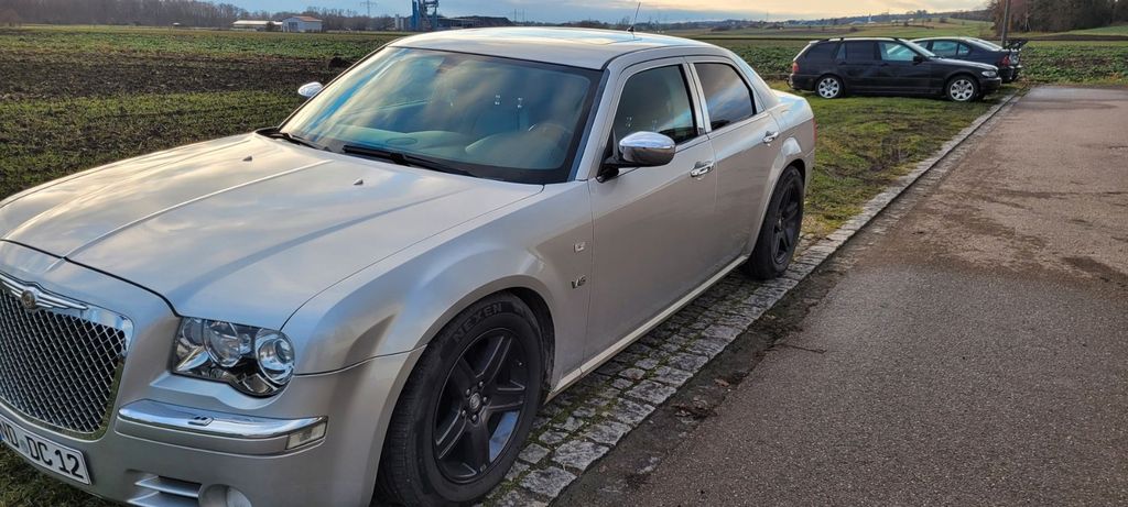 Chrysler 300C 235.000 km 7.880 &euro; Bergheim bei Neuburg an der Donau 86673
