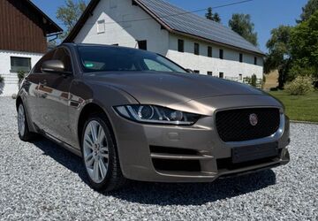 Jaguar XE 233.228 km 10.499 &euro; Baierbach /Landshut 84171