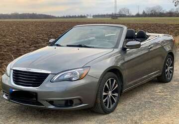 Chrysler 200 73.000 km 11.400 &euro; Dollnstein 91795