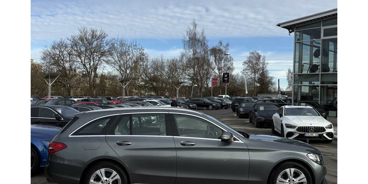 Mercedes-Benz C 220 D T BlueTec NAVI/PDC/SHZ/ACC/SPURHALTE/LED 99.900 km 17.900 &euro; Villingen-Schwenningen 78054