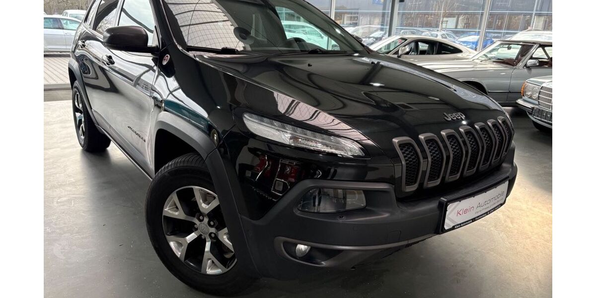 Jeep Cherokee 152.000 km 12.490 &euro; Forchtenberg 74670