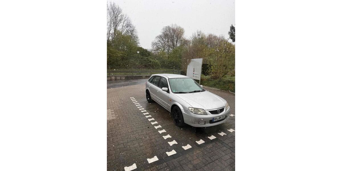 Mazda 323 150.000 km 1.599 &euro; Mülheim 45478