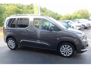 Opel Combo Life E Ultimate 58.500 km 20.990 &euro; Bad Endbach 35080