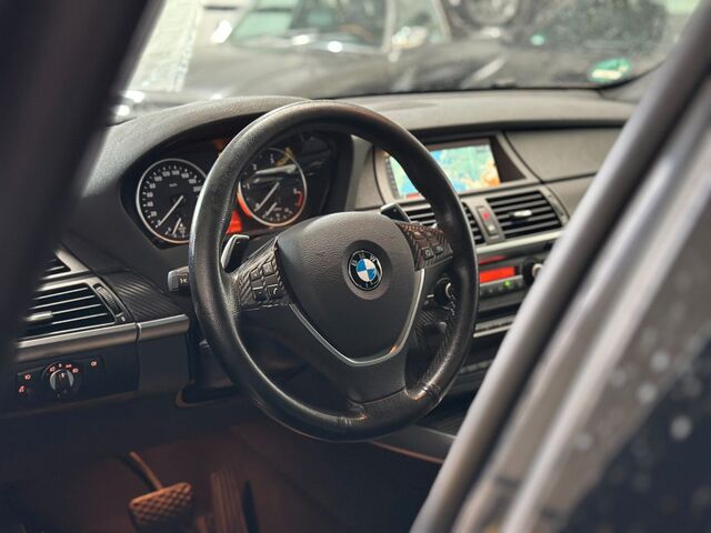 BMW X5 xDrive30d SPORT Navi*Leder*Xenon*AHK*19Zoll 280.258 km 10.990 &euro; Gebesee 99189