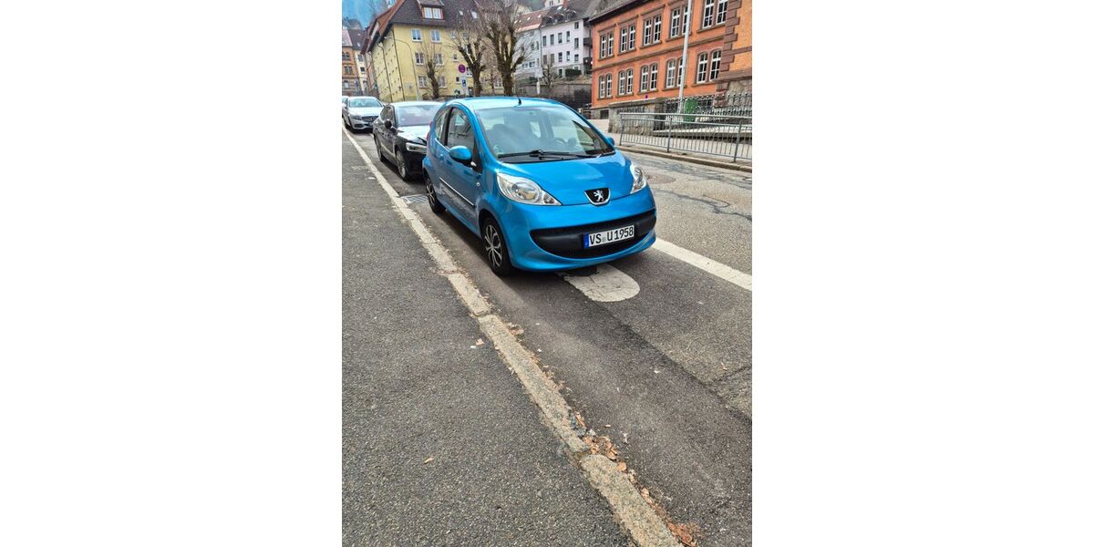 Peugeot 107 120.000 km 2.700 &euro; Triberg 78098