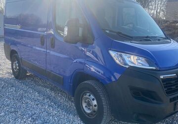 Opel Movano 179.847 km 11.990 &euro; München 81379