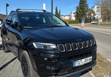 Jeep Compass 45.000 km 29.700 &euro; Tuttlingen 78532