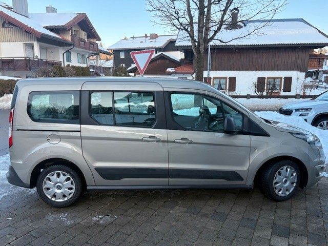 Ford Tourneo Connect 120.000 km 11.900 &euro; Oberstaufen 87534