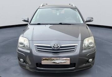 Toyota Avensis 245.000 km 2.950 &euro; Albstadt 72458