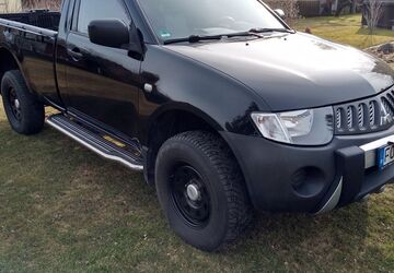 Mitsubishi L200 165.000 km 11.500 &euro; Forst 03149