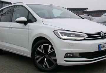 VW Touran 1,5 Comfortline ACC LED AHK 7Sitzer SHZ BMT 13.701 km 33.980 &euro; Falkensee 14612