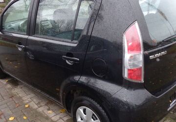 Subaru Justy 82.000 km 3.650 &euro; Barnstorf 49406