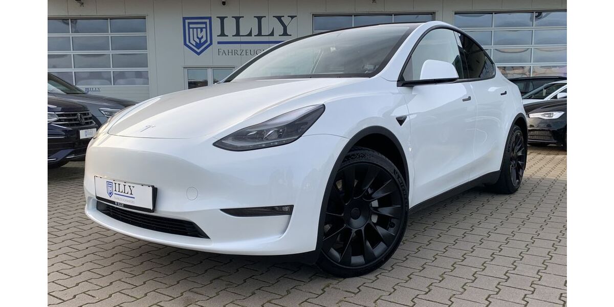 Tesla Model Y 35.430 km 39.950 &euro; Hatten | Sandkrug 26209