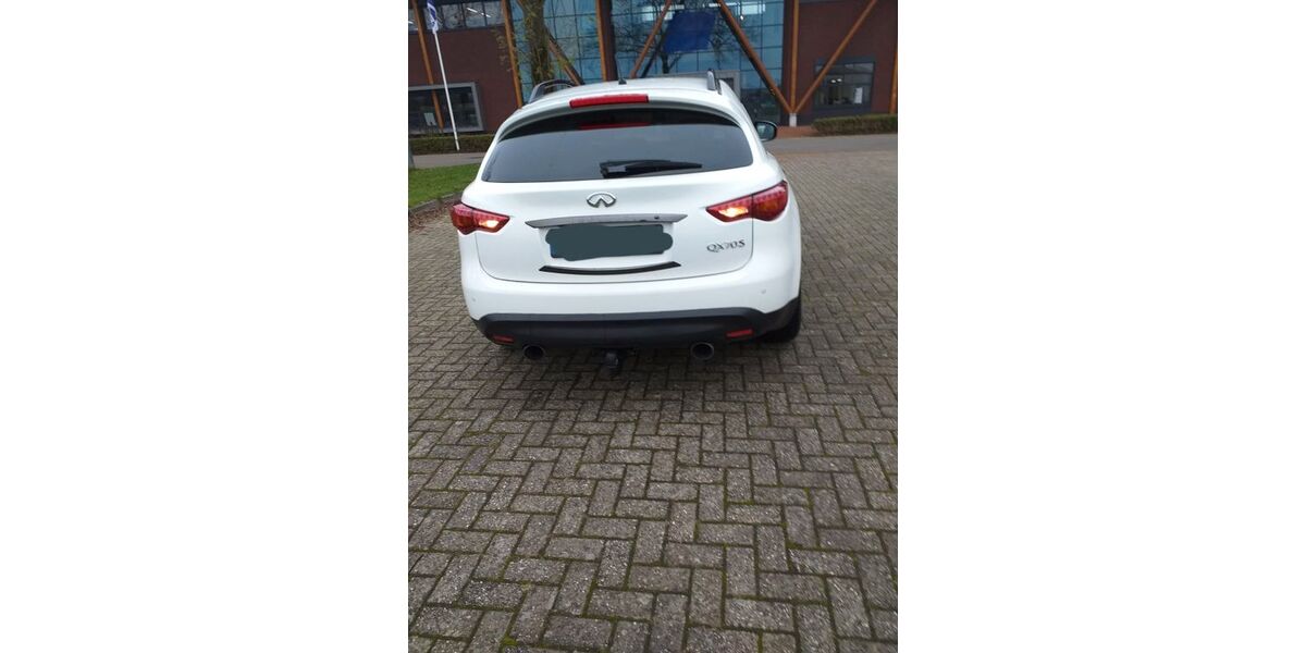 INFINITI QX70 114.000 km 18.500 &euro; Bocholt 46395