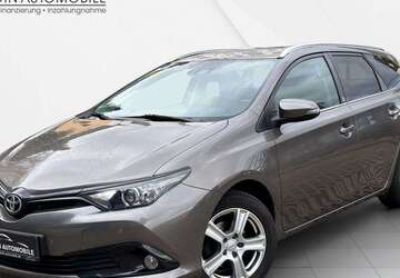 Toyota Auris 180.056 km 8.900 &euro; Hagen 58135