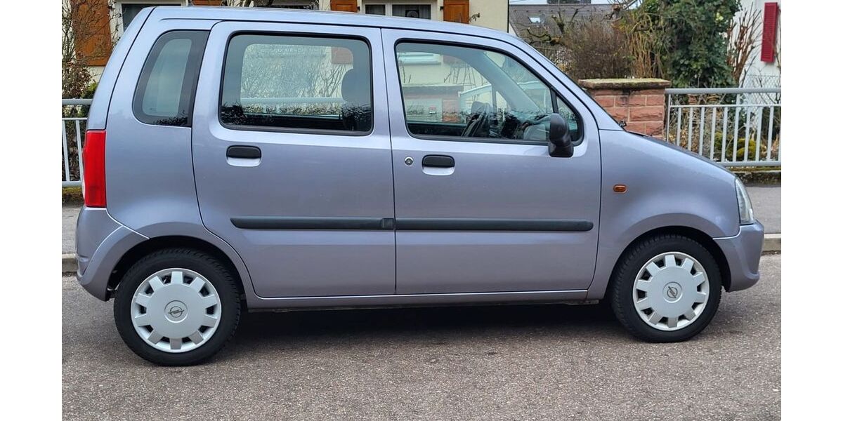 Opel Agila 30.000 km 3.500 &euro; Leingarten 74211