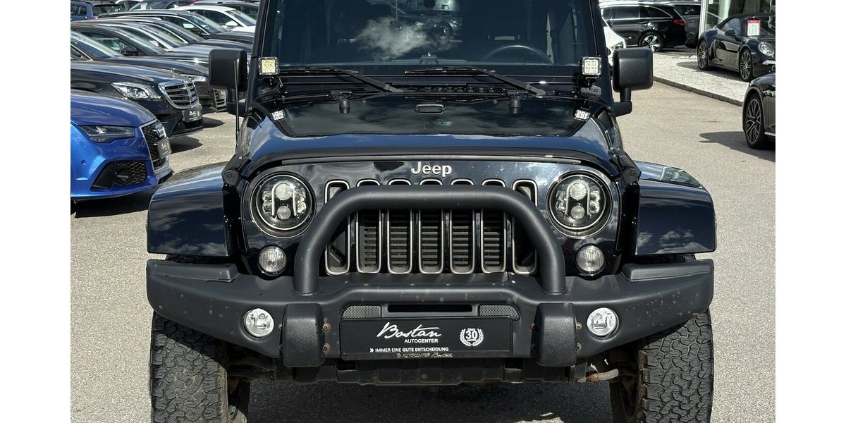 Jeep Wrangler Unlimited Golden Eagle 4x4/ALPINE/AHK 79.124 km 32.900 &euro; Villingen-Schwenningen 78054