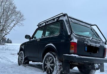 Lada Niva 58.000 km 6.300 &euro; Reichenbach 07629