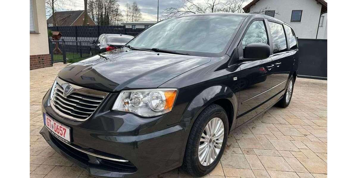 Lancia Voyager 205.977 km 8.990 &euro; Versmold 33775