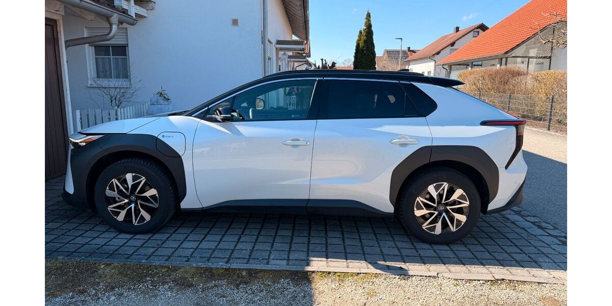 Toyota bZ4X 16.000 km 32.500 &euro; Gottfrieding 84177