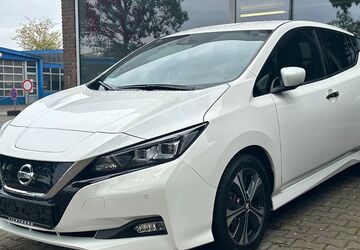 Nissan Leaf 63.000 km 13.990 &euro; Oldenburg 26125