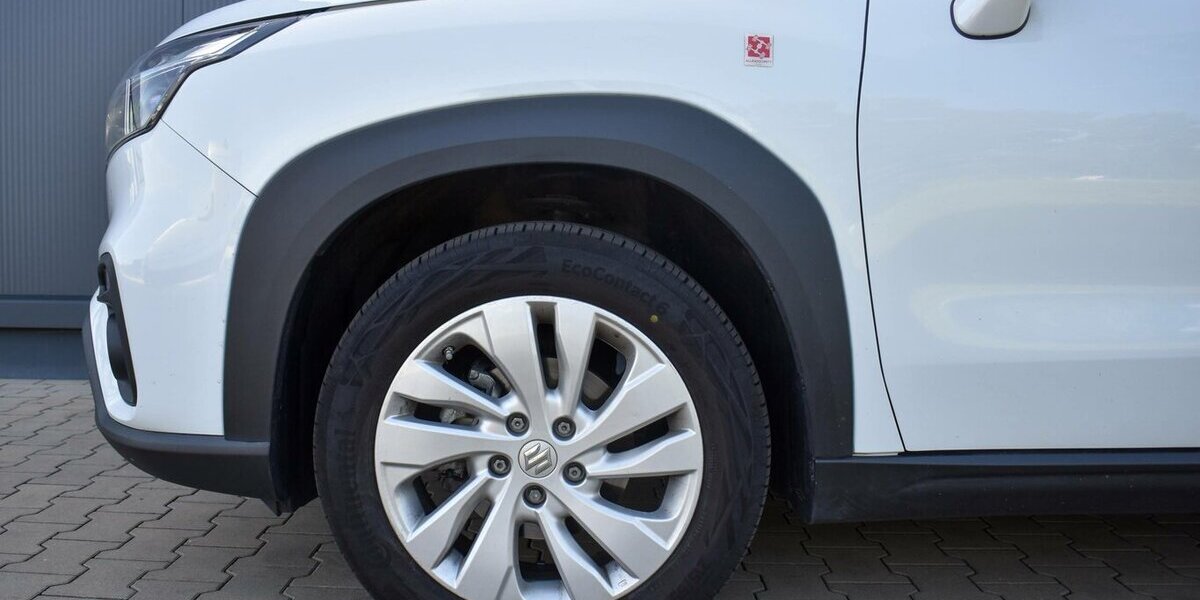 Suzuki S-Cross Comfort 1.4l M/T Hybrid 8.690 km 23.790 &euro; Höchberg-Würzburg 97204
