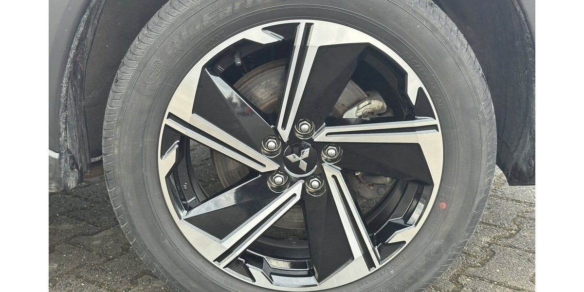 Mitsubishi Eclipse Cross Basis Hybrid 4WD 37.600 km 23.990 &euro; Donauwörth 86609