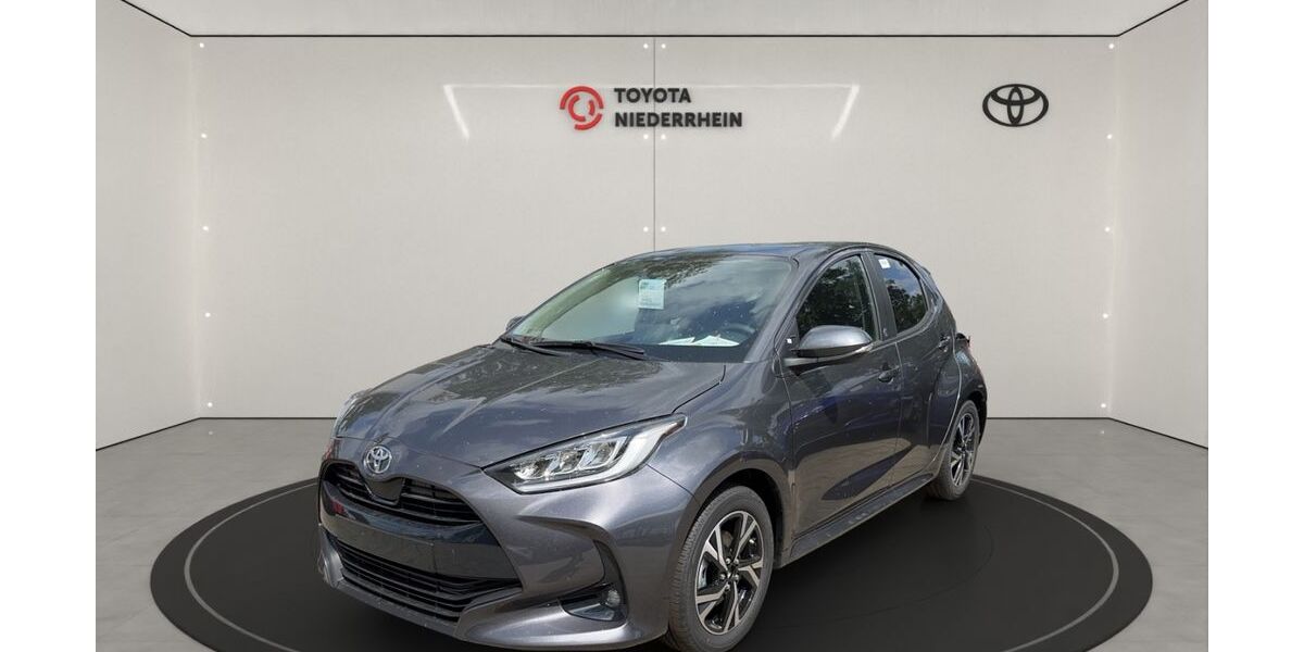 Toyota Yaris 2.500 km 25.930 &euro; Krefeld 47809