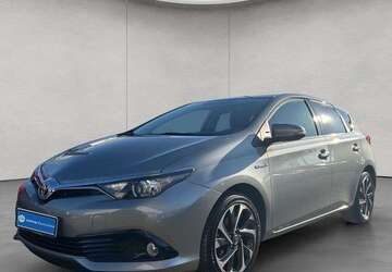 Toyota Auris 74.727 km 15.480 &euro; Esslingen am Neckar 73730