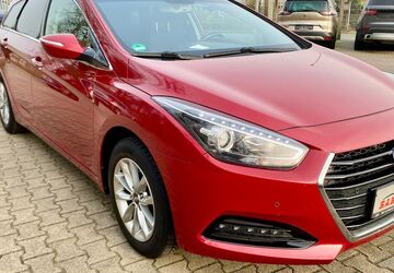 Hyundai i40 145.210 km 9.600 &euro; Moers 47445