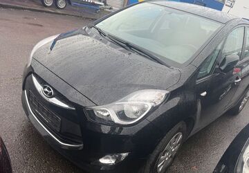 Hyundai ix20 98.000 km 8.999 &euro; Sindelfingen 71065