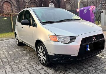 Mitsubishi Colt 108.000 km 3.049 &euro; Herne 44623