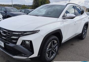 Hyundai TUCSON 1.650 km 35.590 &euro; Freyburg 06632