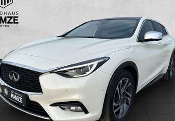 INFINITI Q30 10.000 km 25.980 &euro; Gochsheim 97469