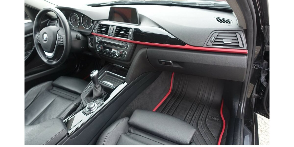 BMW 318d Touring Sport Bi-Xenon Navi PDC Leder Sitzhei 194.700 km 11.950 &euro; Neumarkt/OPf 92318
